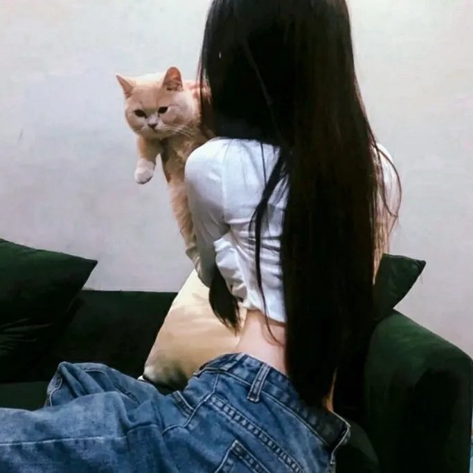 黑暗中的两个人